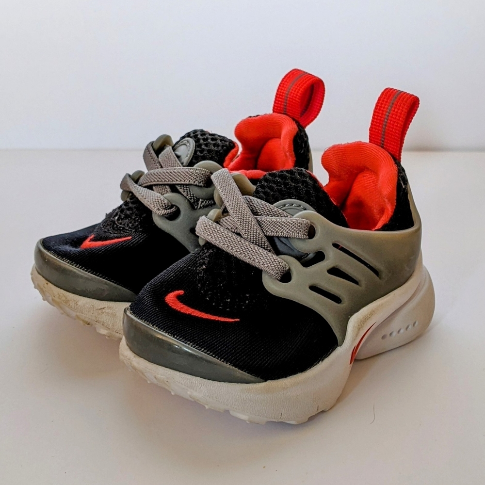 Nike Little Presto Black Baby Sneakers Size 2C - Picture 3 of 6
